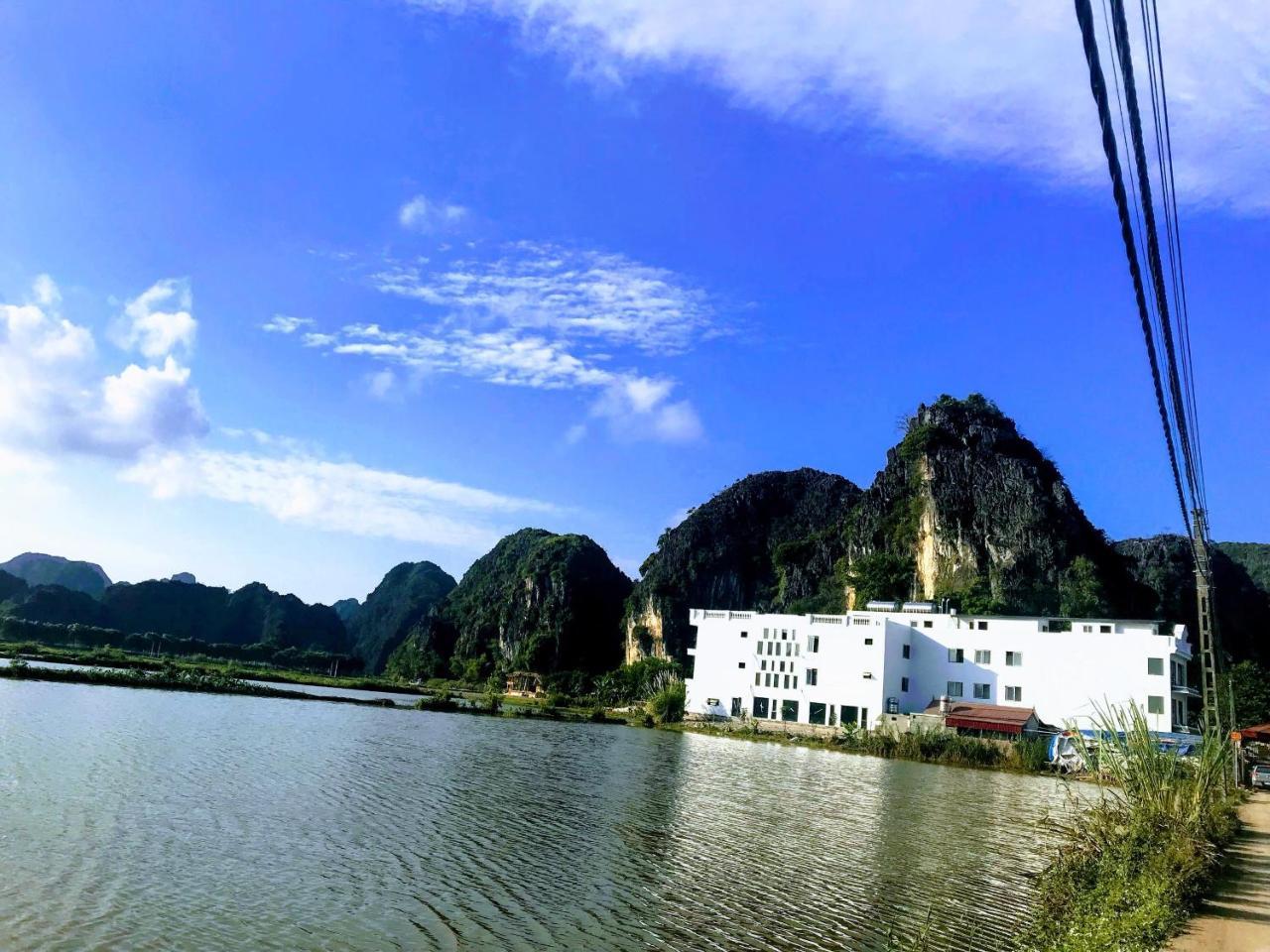 Liberty Hall Tam Coc Hotel & Villa Ніньбінь Екстер'єр фото