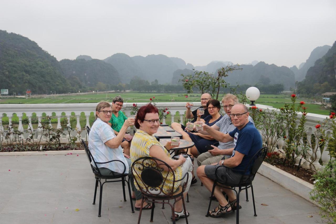 Liberty Hall Tam Coc Hotel & Villa Ніньбінь Екстер'єр фото