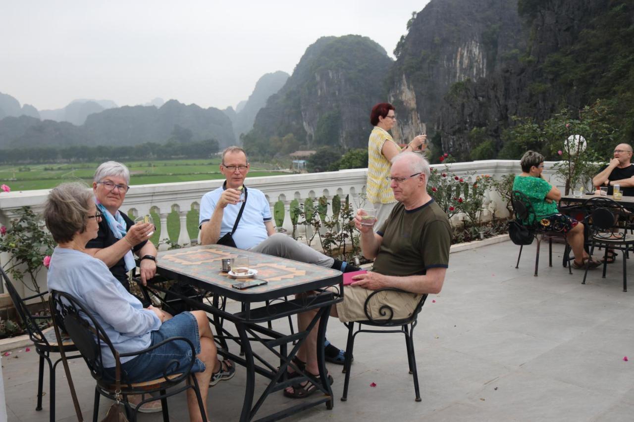 Liberty Hall Tam Coc Hotel & Villa Ніньбінь Екстер'єр фото